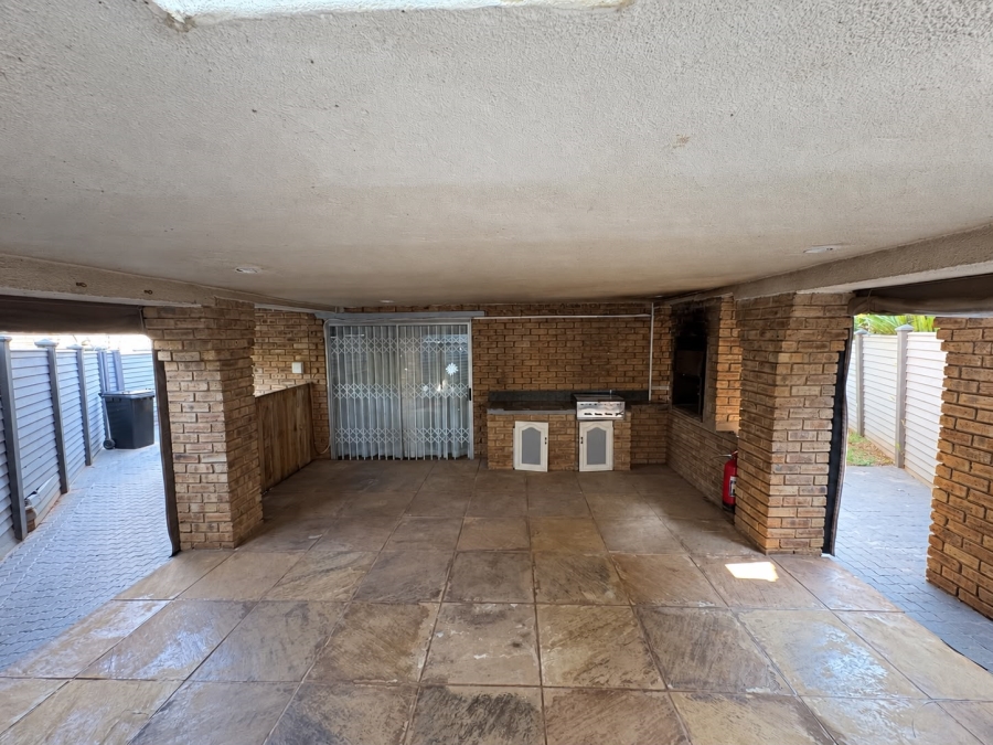 4 Bedroom Property for Sale in Cashan North West